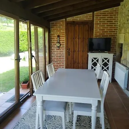 Apto. La Magnolia Cerca De Comillas Y Playas Apartamento